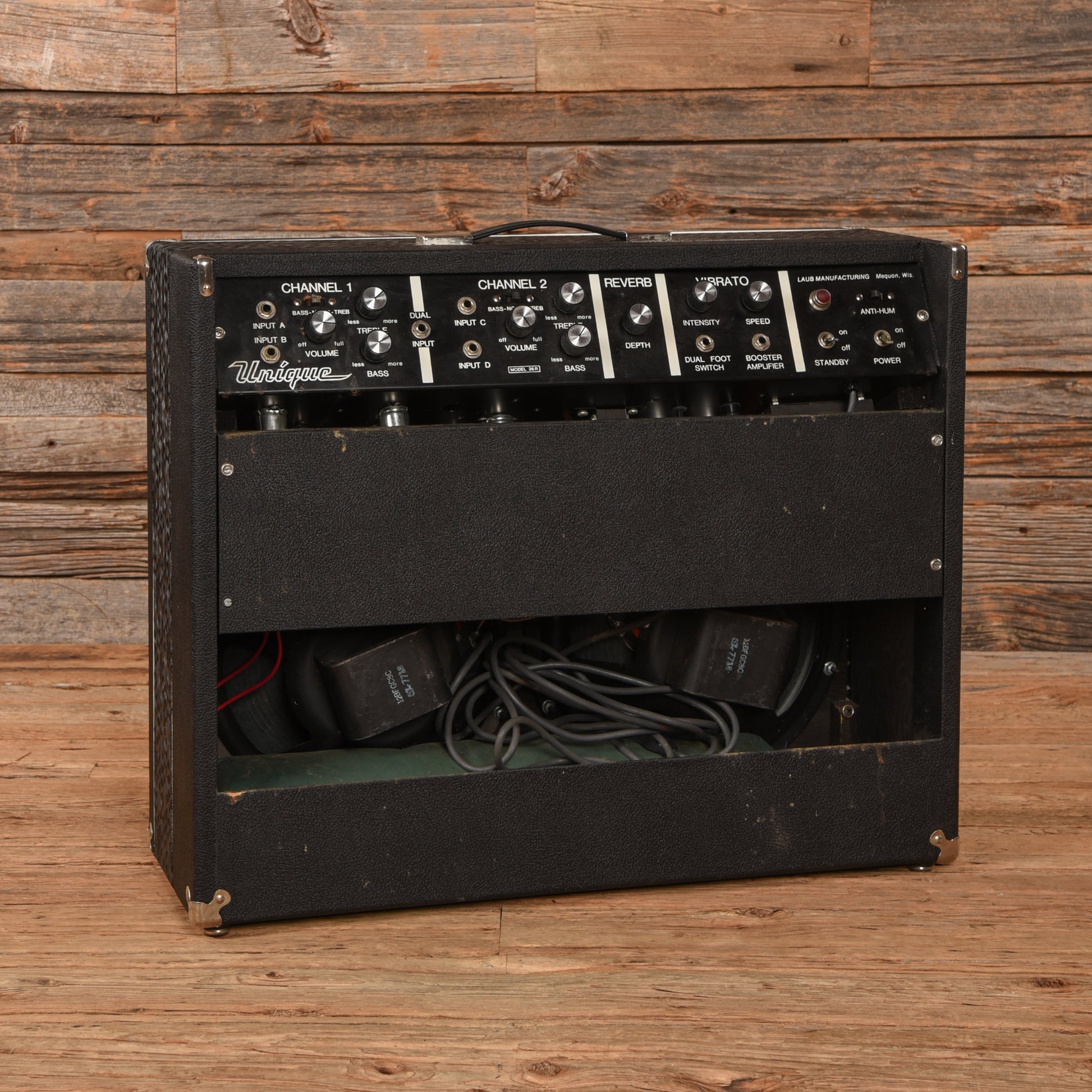 Unique 26R 2x10" Guitar Combo Amp Amps / Guitar Amps / Guitar Cabinets