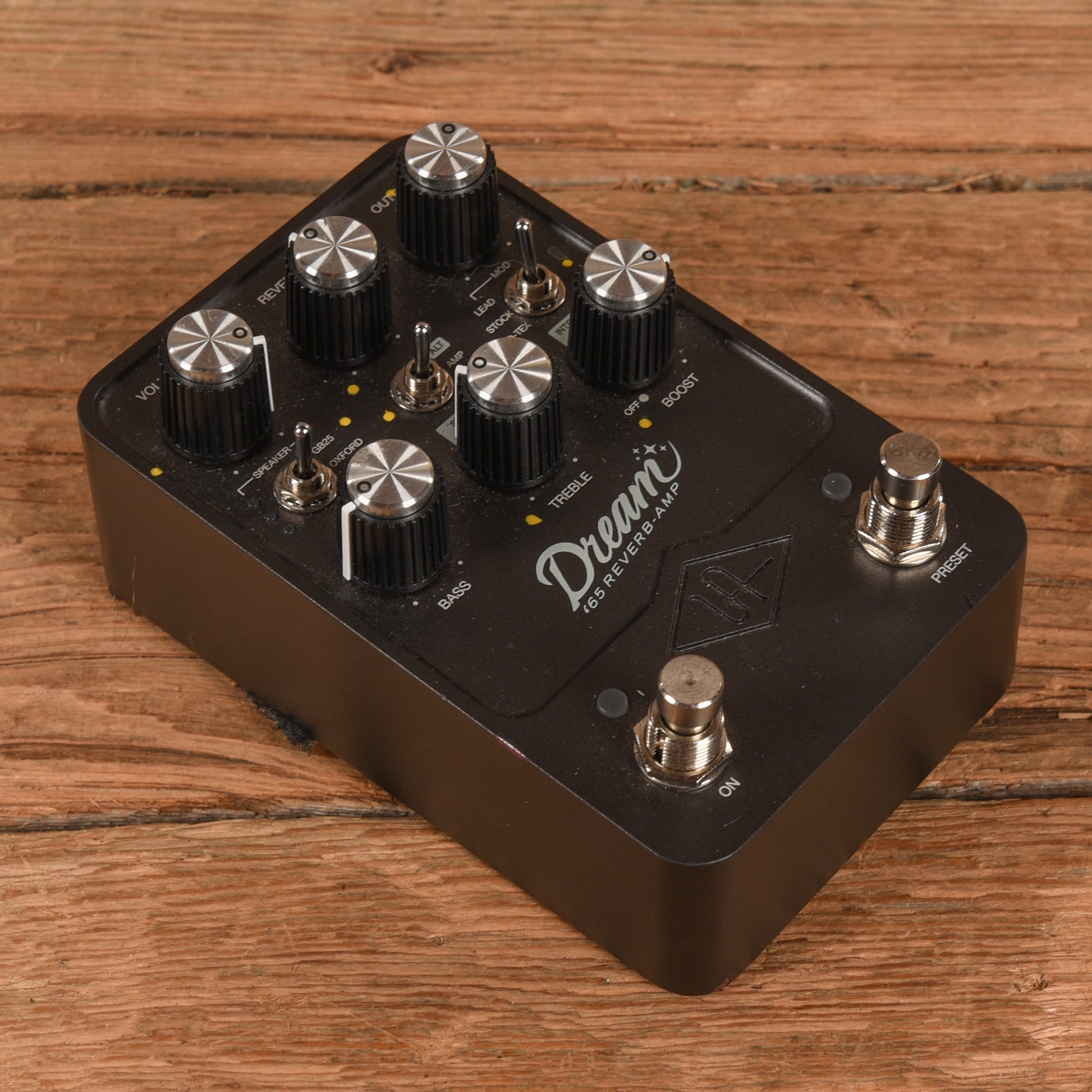 Universal Audio Dream '65 Reverb-Amp Effect Pedals