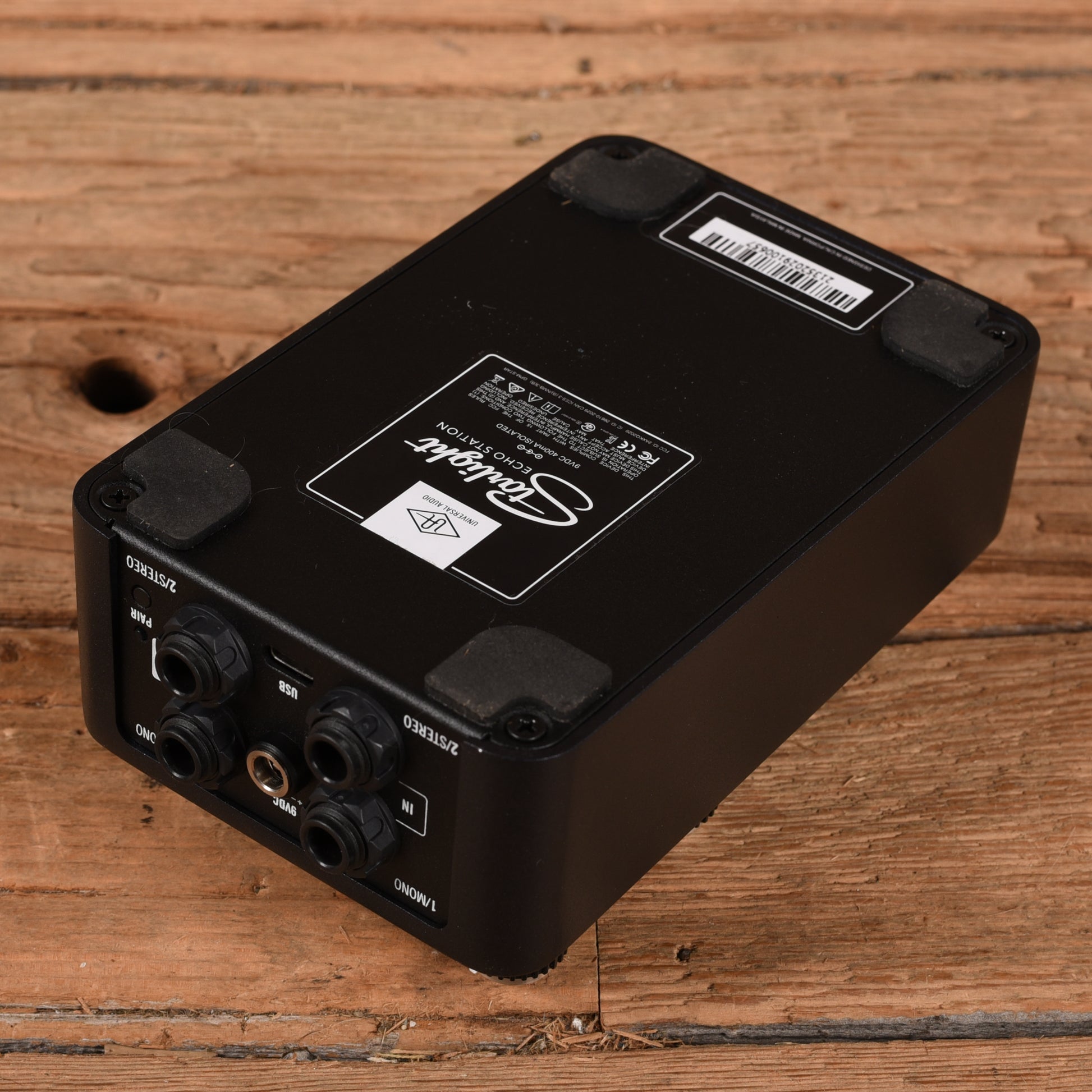 Universal Audio Starlight Echo Station Effect Pedals