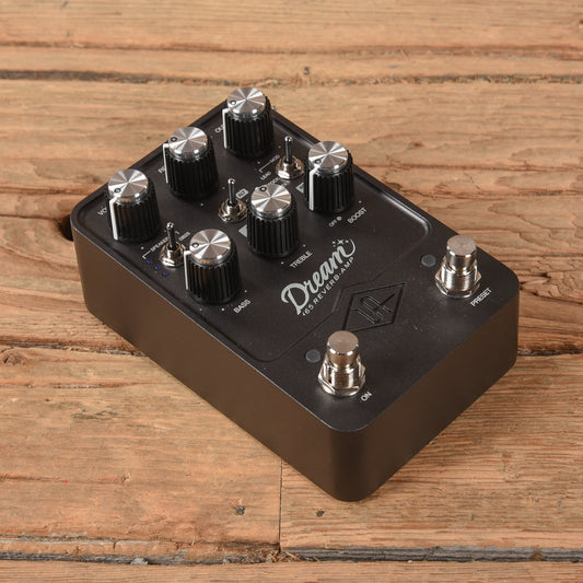 Universal Audio Dream 65 Effects and Pedals / Cabinet Simulators