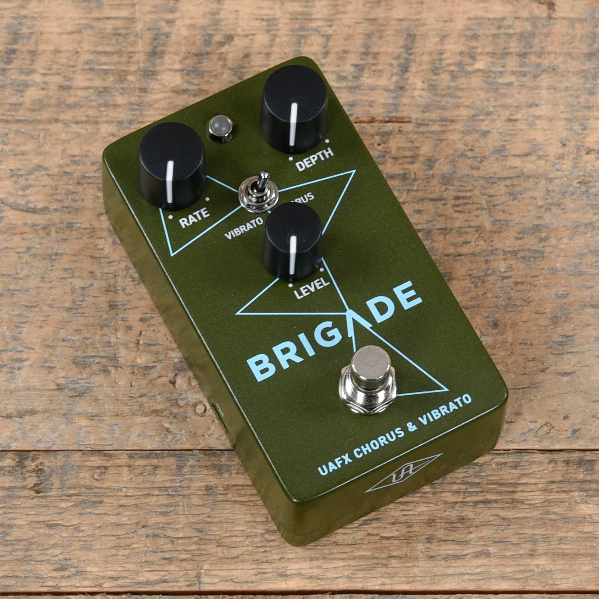 pedal vibrato Universal Audio Brigade Chorus & Vibrato Pedal