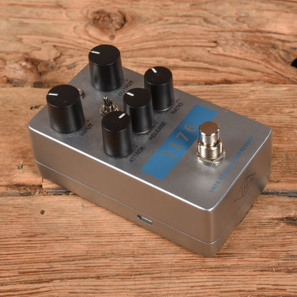 Universal Audio 1176 Studio Compressor Effects and Pedals / Compression and Sustain