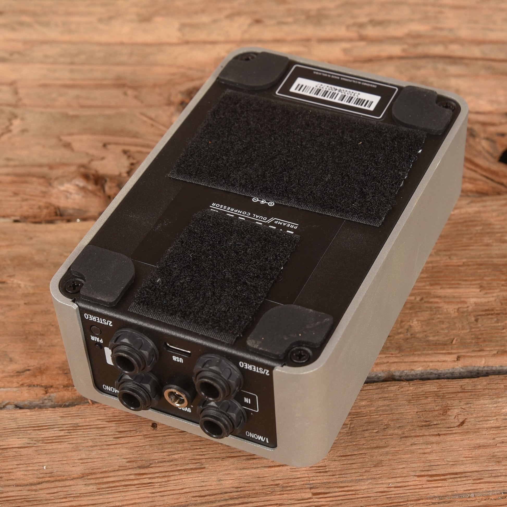 Universal Audio Max Preamp & Dual Compressor Effects and Pedals / Compression and Sustain