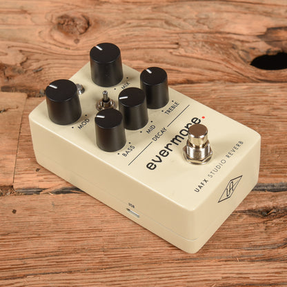 Universal Audio Evermore Effects and Pedals / Reverb