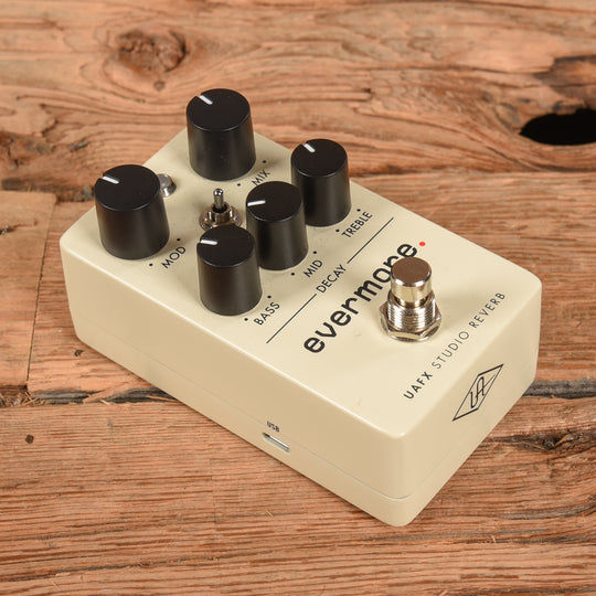 Universal Audio Evermore Effects and Pedals / Reverb
