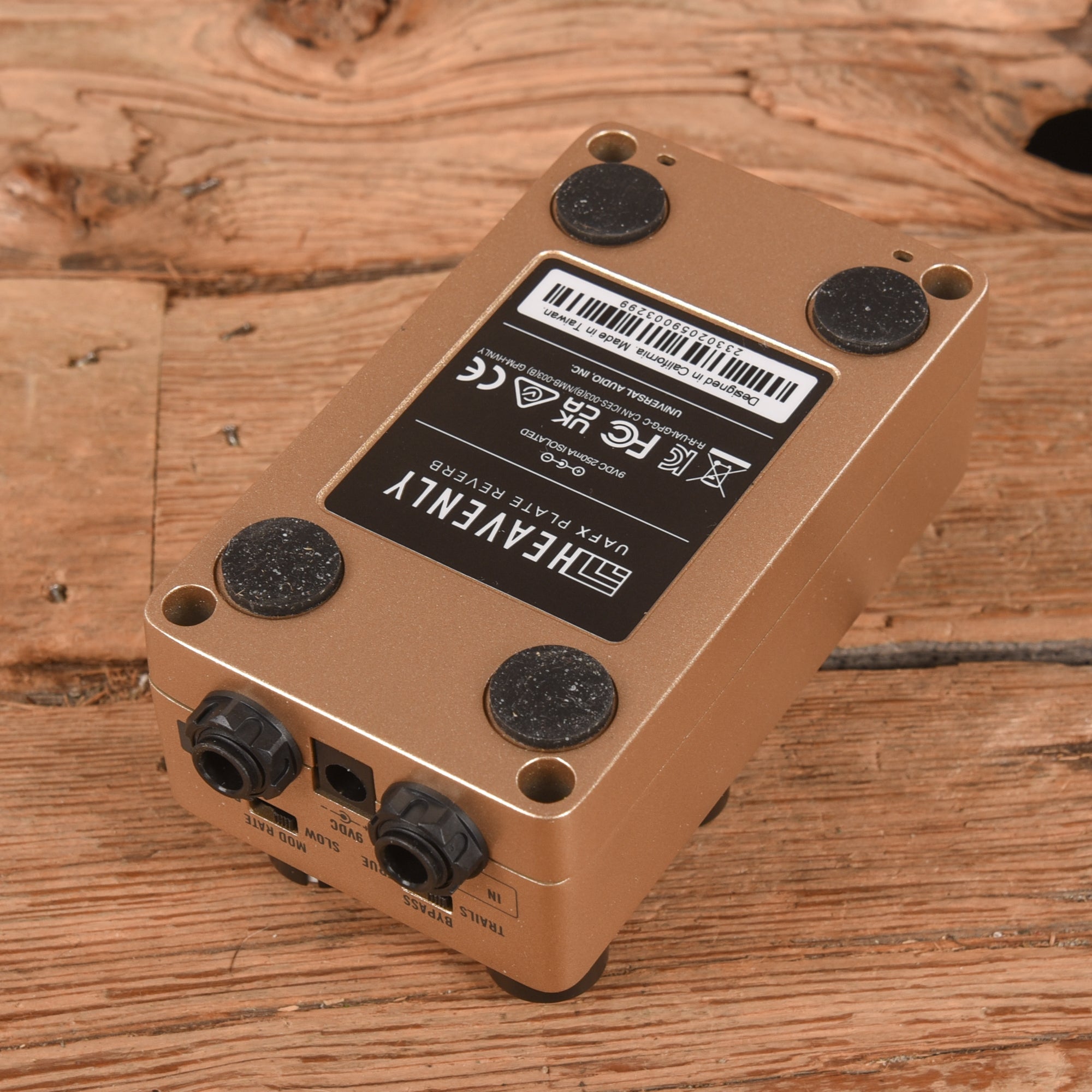 Universal Audio Heavenly Plate Reverb Effects and Pedals / Reverb