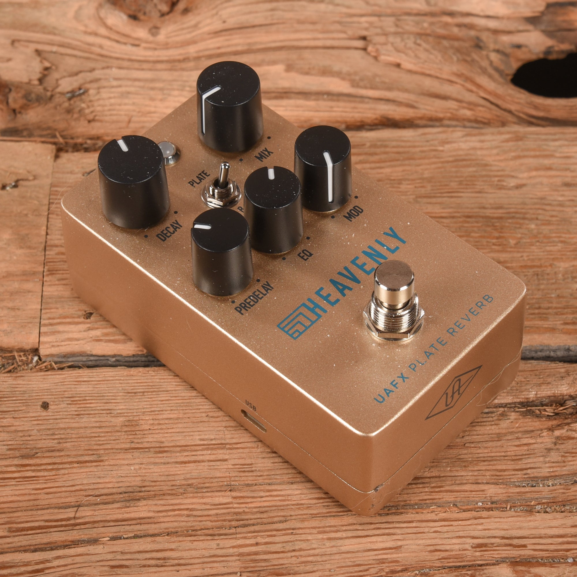 Universal Audio Heavenly Plate Reverb – Chicago Music Exchange