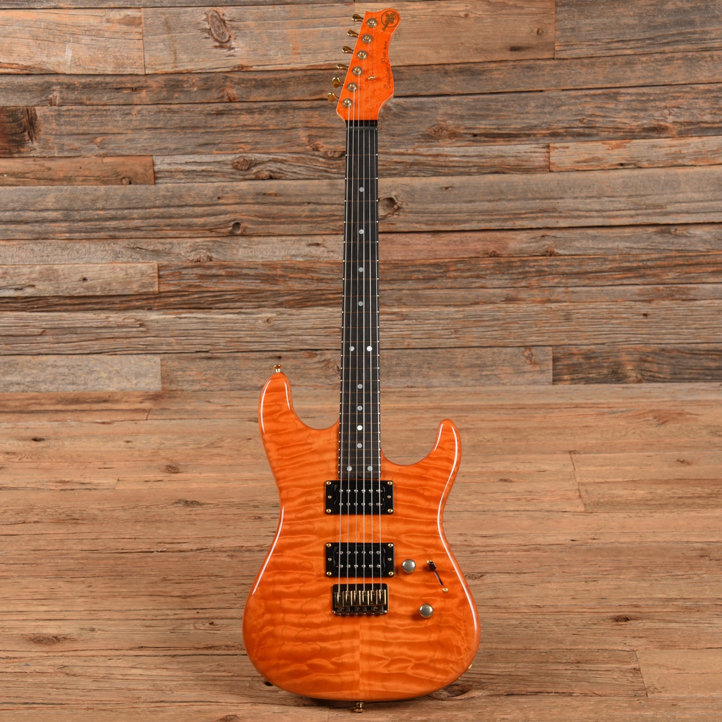 Valley Arts Custom Pro Amber Quilt 2003 Electric Guitars / Solid Body