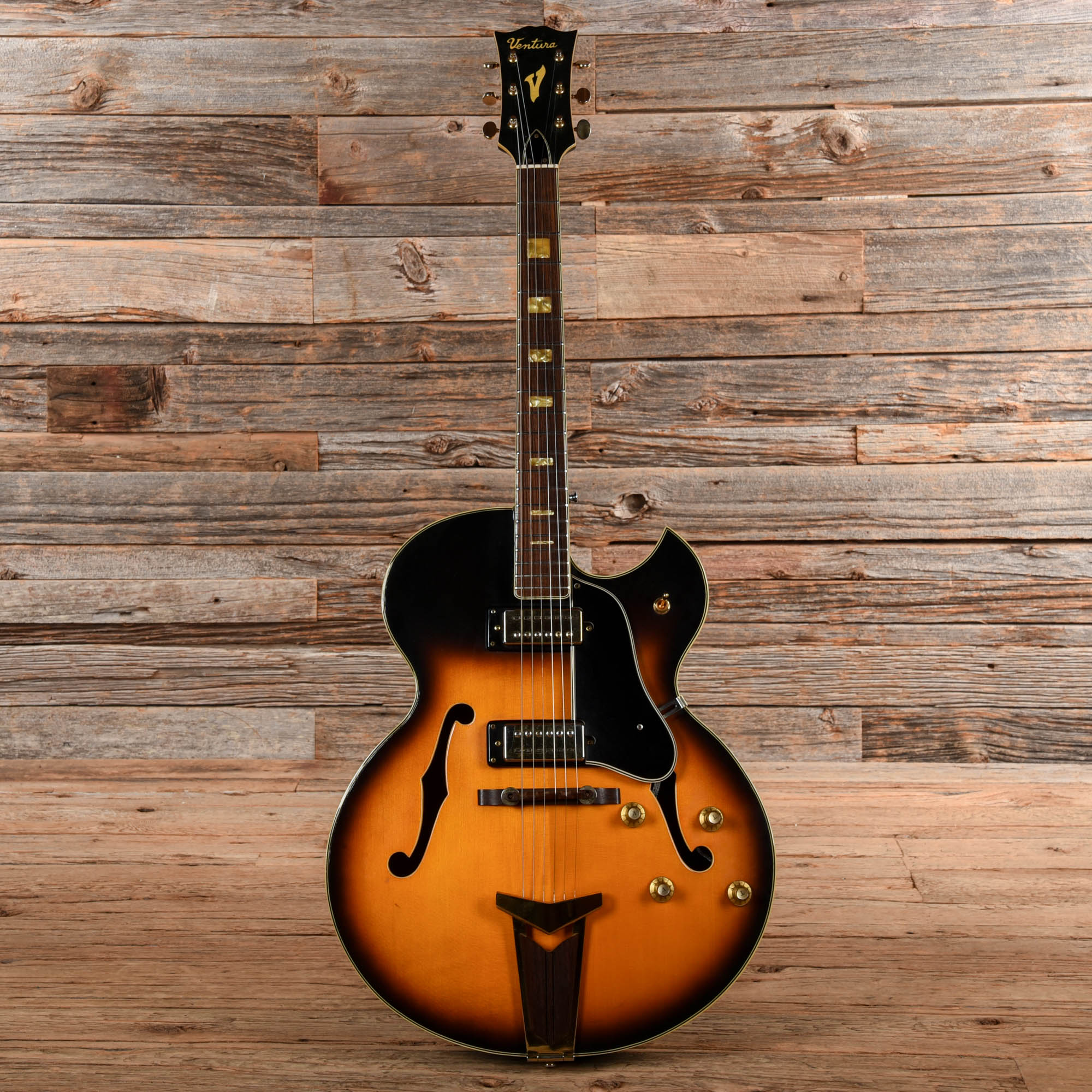 Ventura Hollow Body Electric  1970s Electric Guitars / Hollow Body