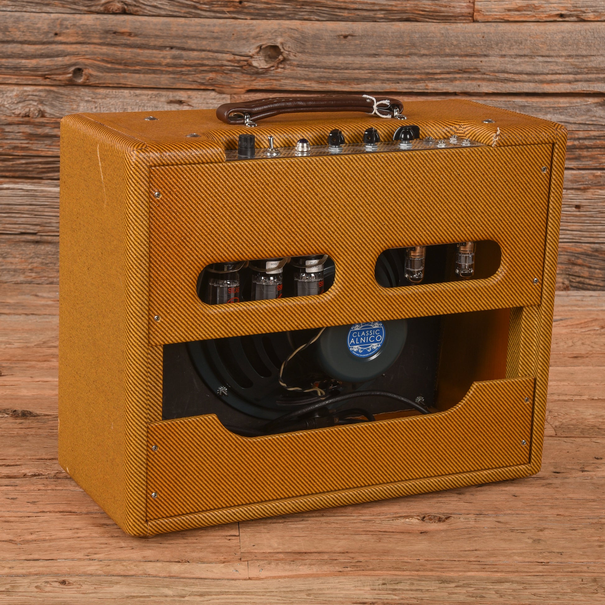 Victoria 20112T Amplifiers