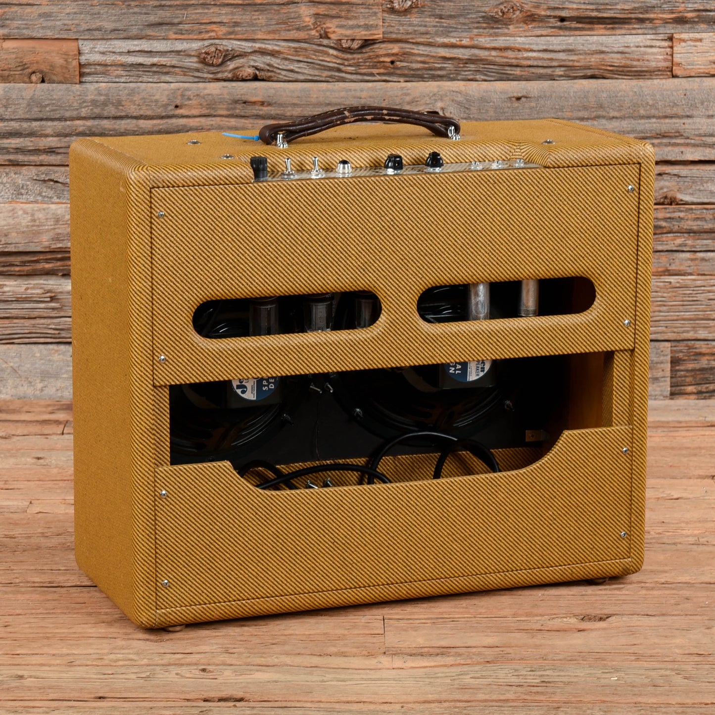 Victoria Ivy League V-Front 10-Watt 2x10" Guitar Combo Amp Amps / Guitar Amps / Guitar Cabinets