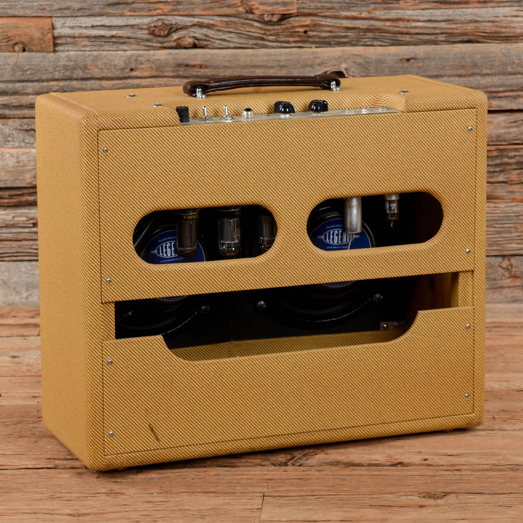 Victoria Ivy League V-Front 12-Watt 2x10
