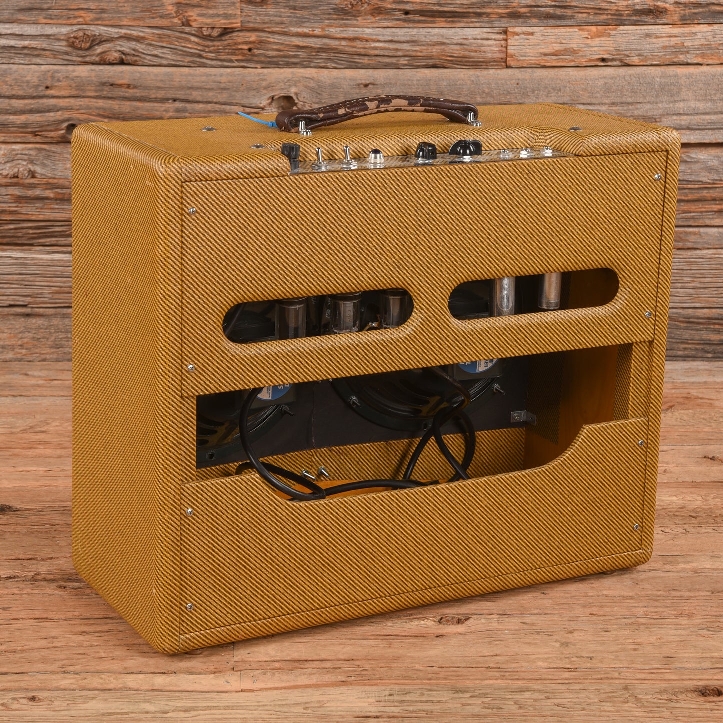 Victoria Ivy League V-Front 14-Watt 2x10" Guitar Combo Amps / Guitar Amps / Guitar Cabinets
