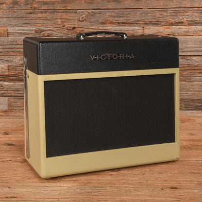 Victoria Silver-Sonic Combo Amps / Guitar Amps / Guitar Cabinets