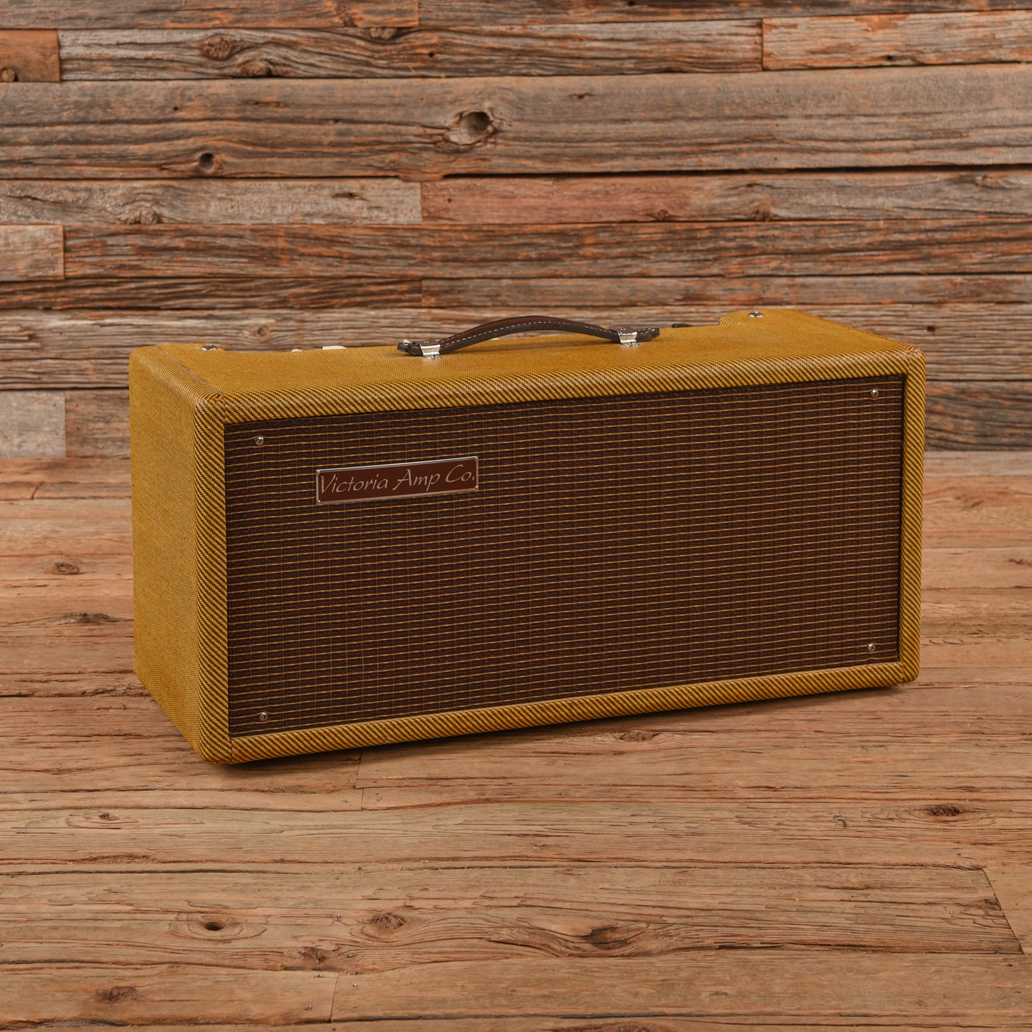 Victoria Reverberato Effects and Pedals / Reverb