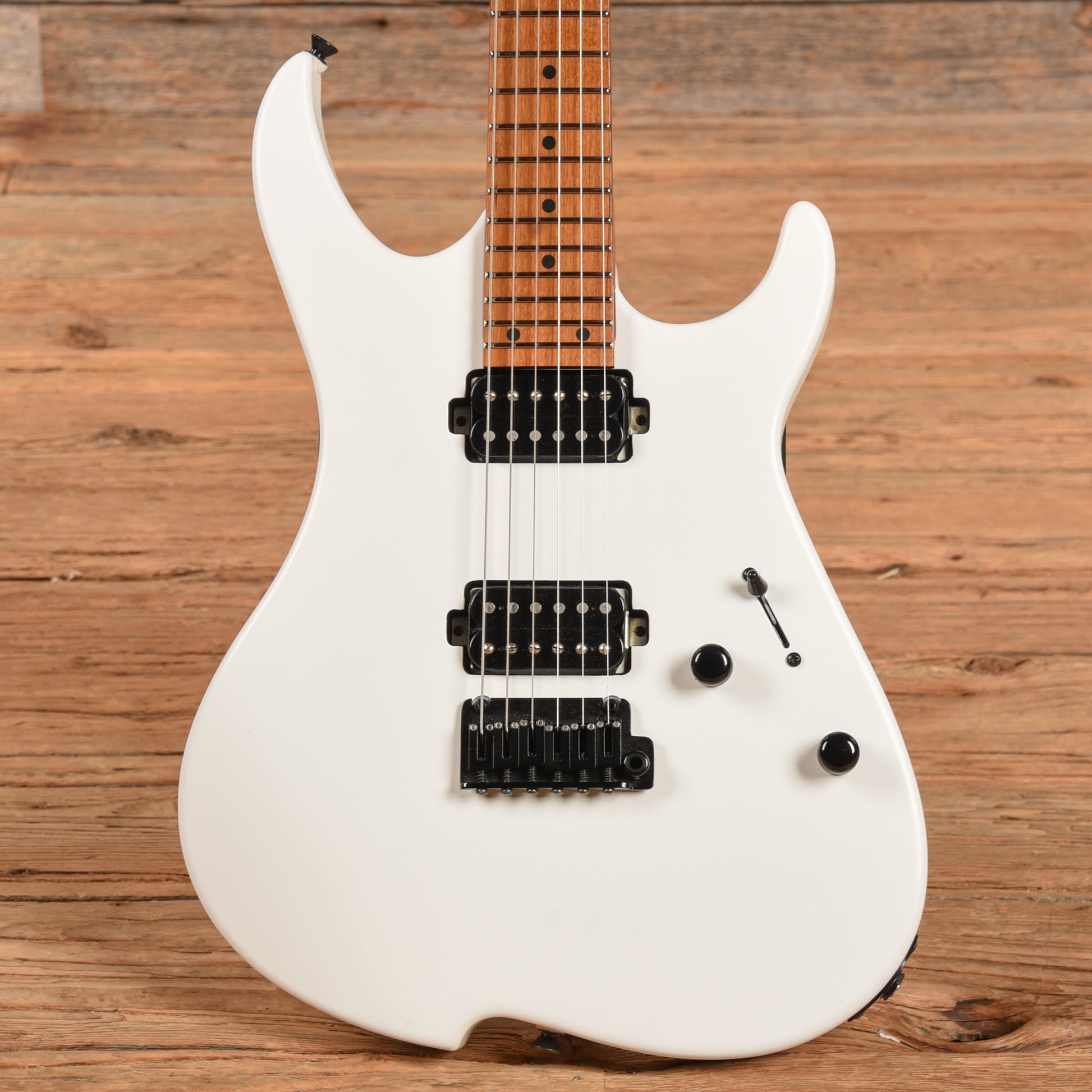 Vola OZ 24 RV SRM White Electric Guitars / Solid Body