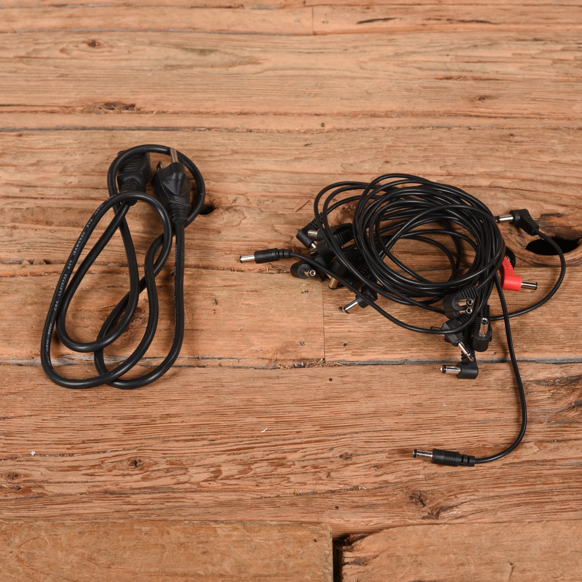 Voodoo Lab Power 2 Plus Effect Pedals