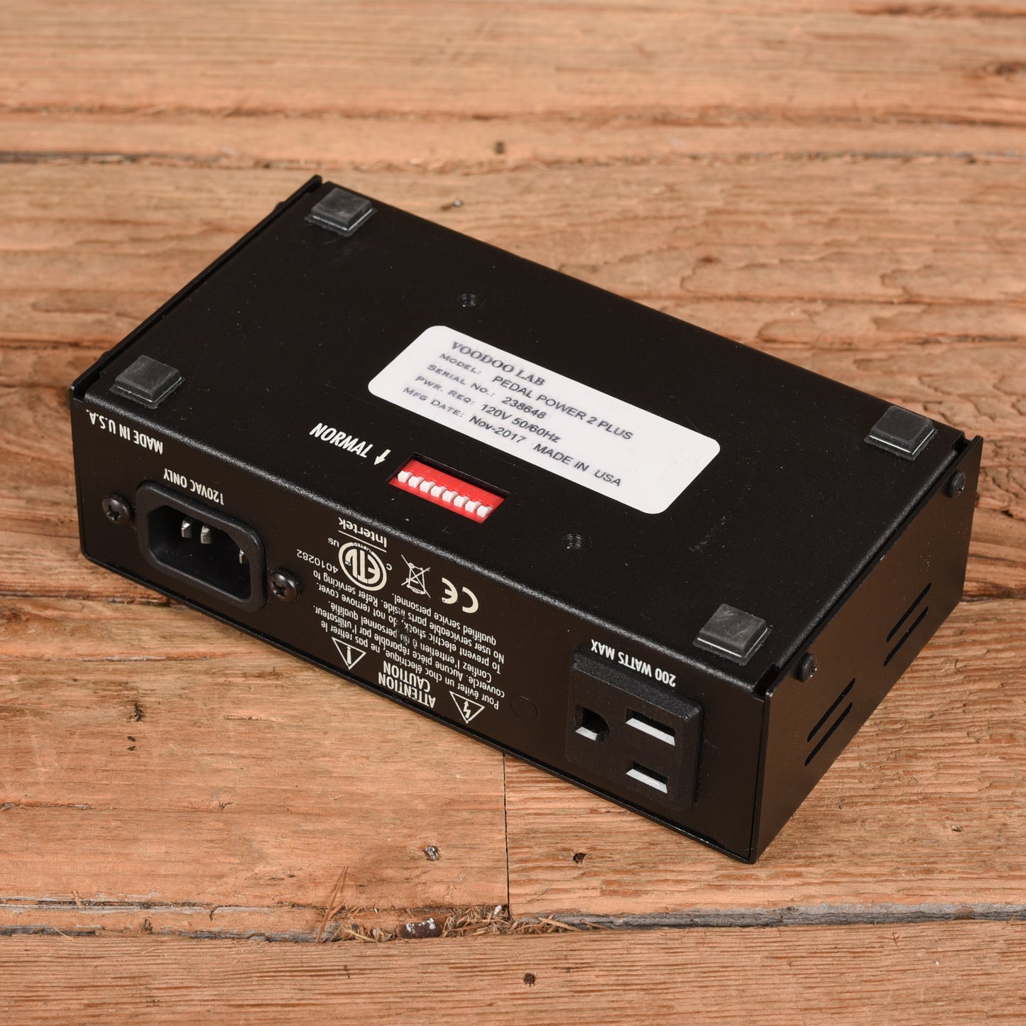 Voodoo Lab Power 2 Plus Effect Pedals