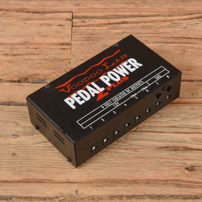 Voodoo Lab Pedal Power 2 PLUS Isolated Power Supply Effects and Pedals / Pedalboards and Power Supplies