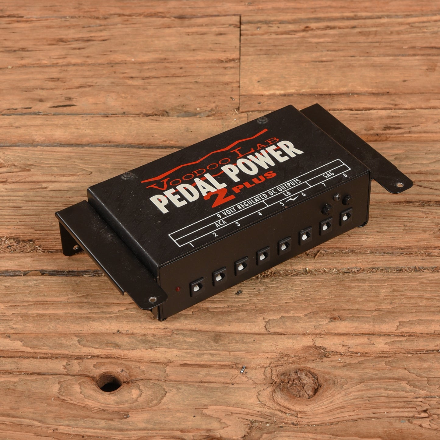 Voodoo Lab Pedal Power 2 Plus Effects and Pedals / Pedalboards and Power Supplies