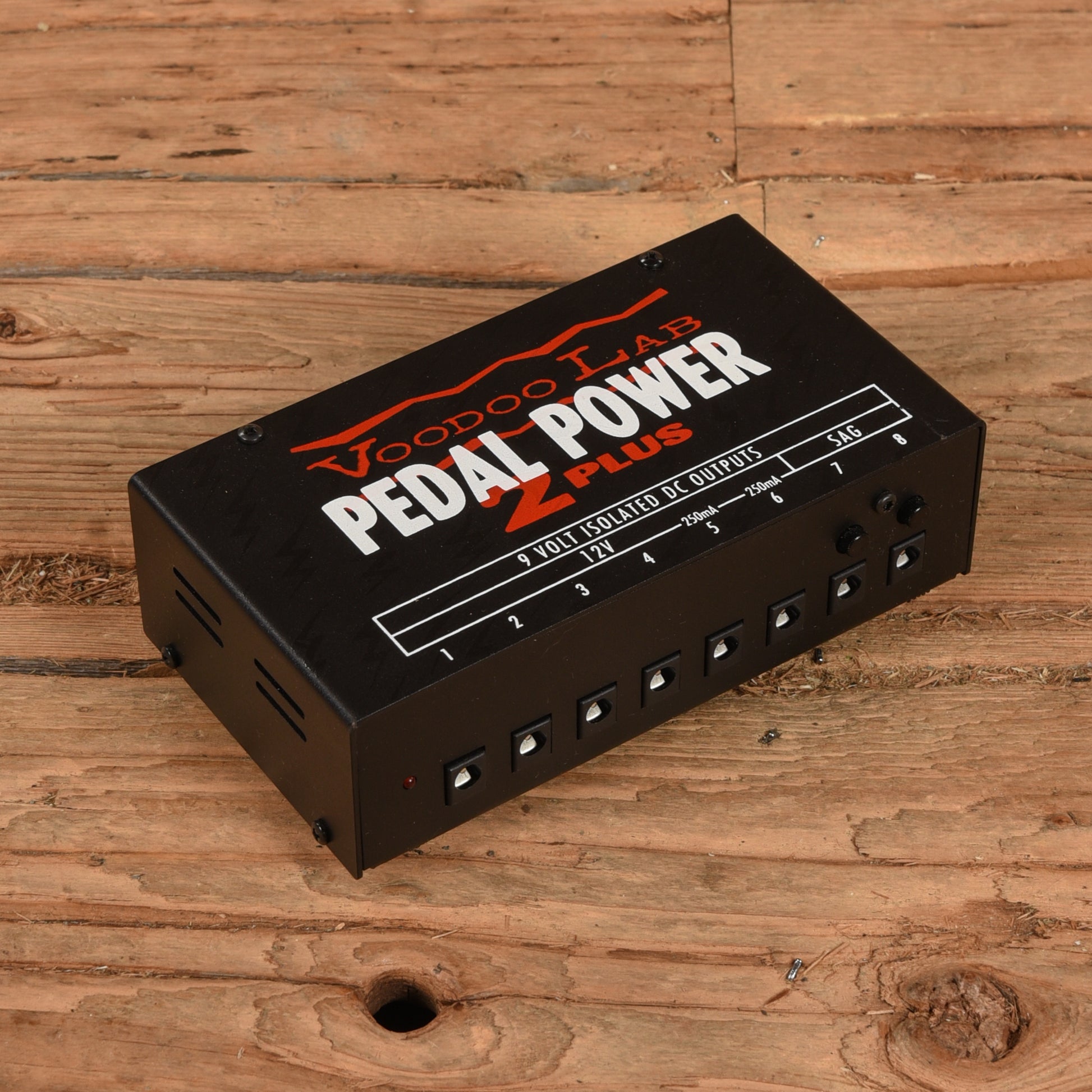 Voodoo Lab Pedal Power 2 Plus Effects and Pedals / Pedalboards and Power Supplies