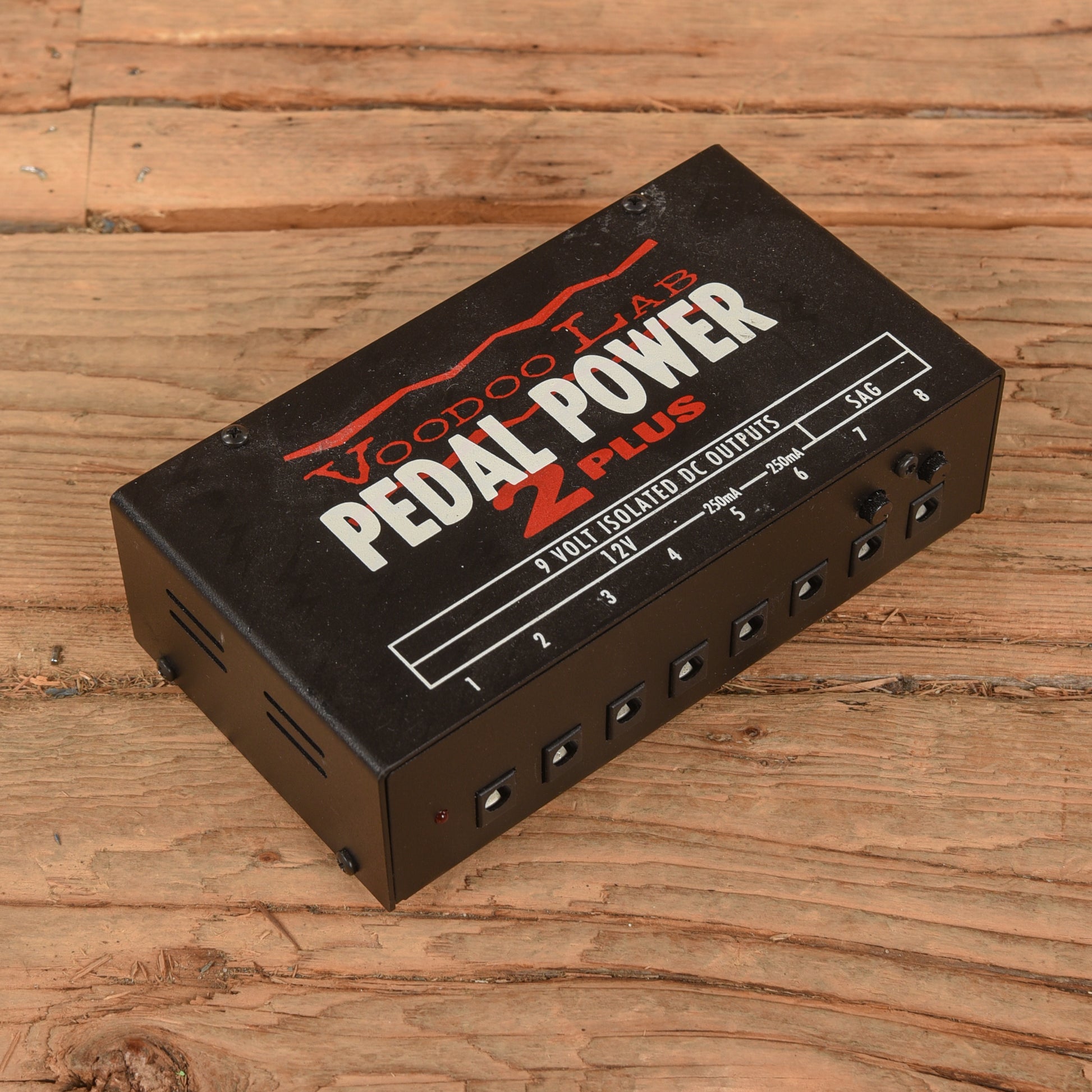 Voodoo Lab Pedal Power 2 Plus Effects and Pedals / Pedalboards and Power Supplies