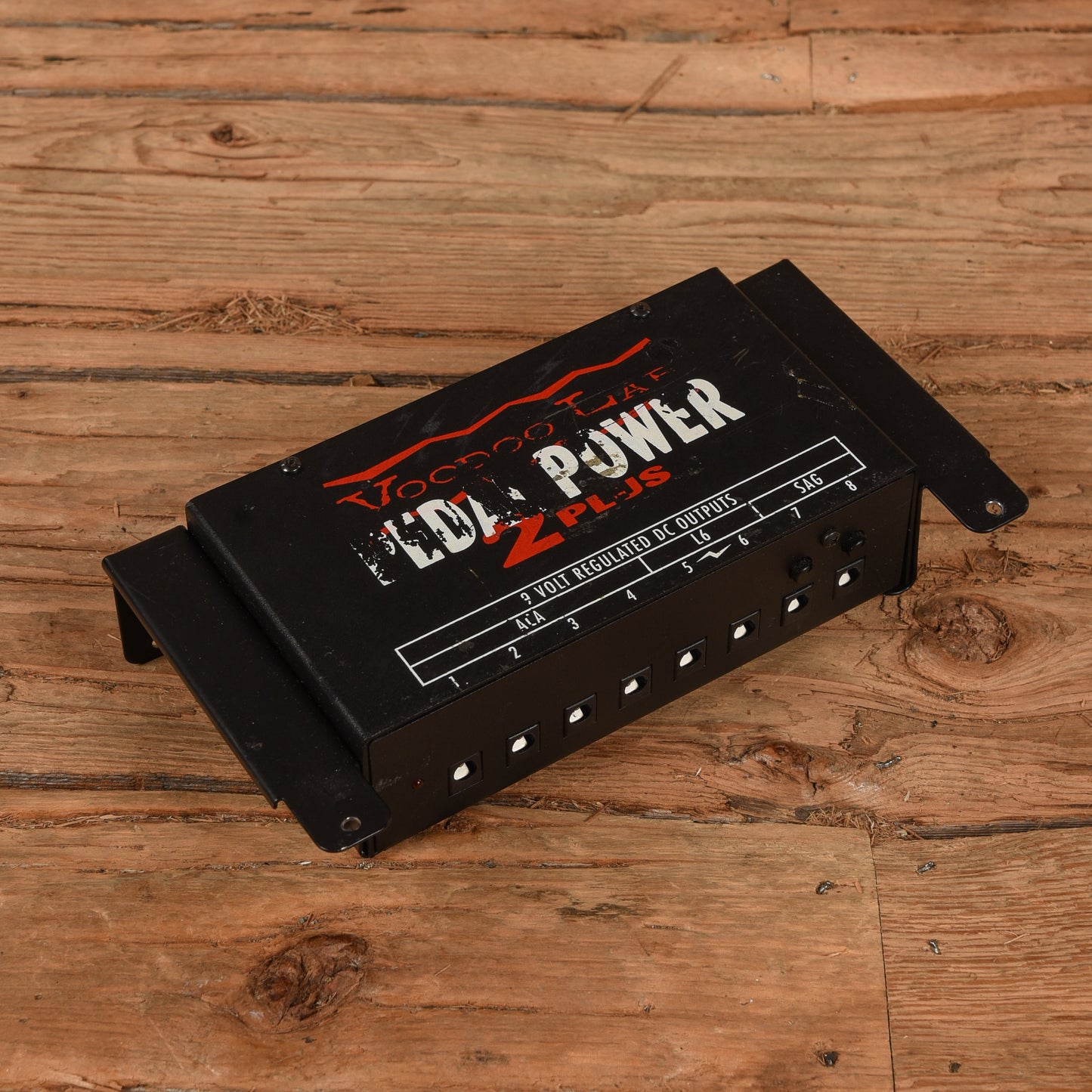 Voodoo Lab Pedal Power 2+ Effects and Pedals / Pedalboards and Power Supplies