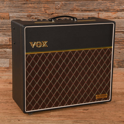 Vox AC15HWR1X Hand-Wired 2-Channel 15-Watt 1x12" Guitar Combo Amplifiers