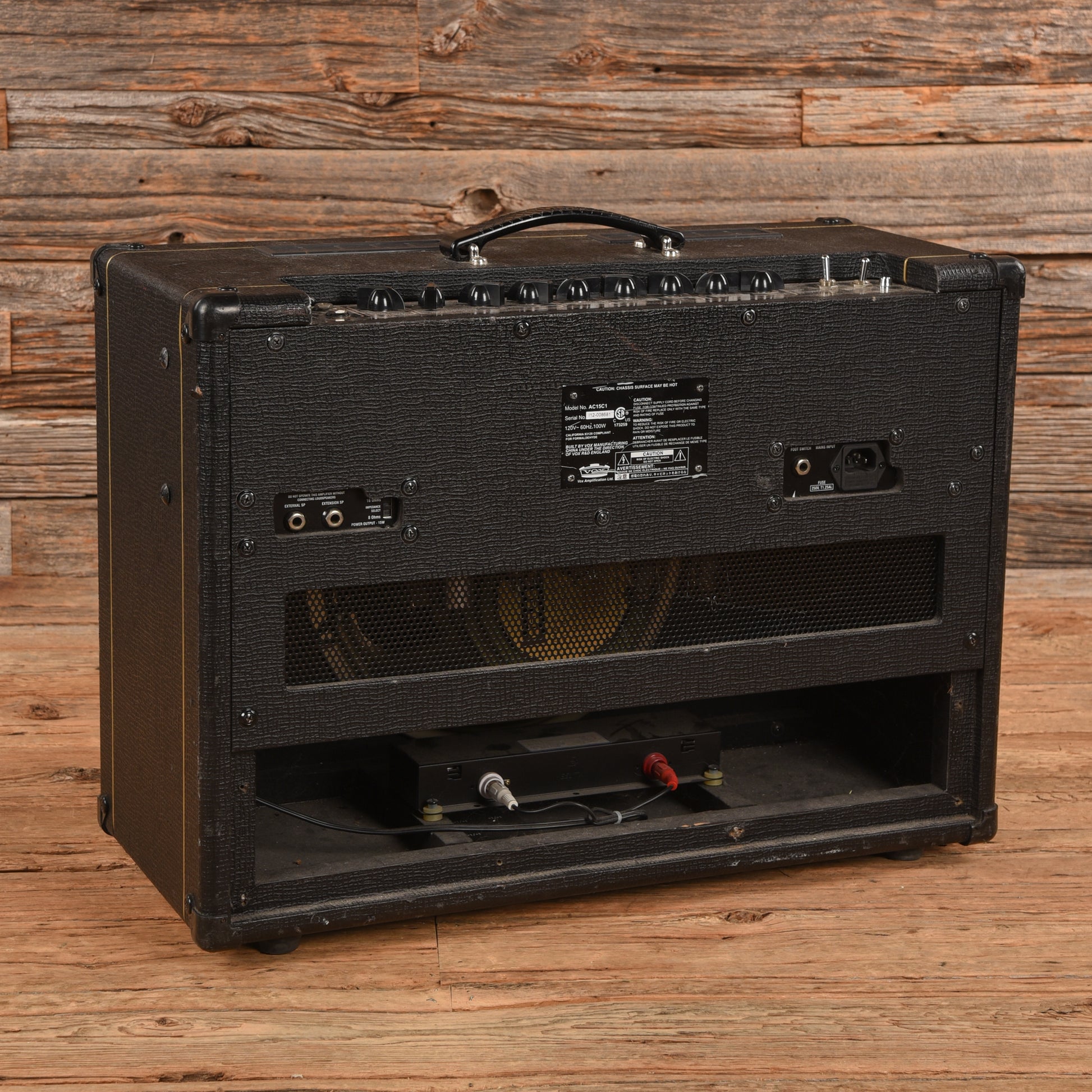 Vox AC15C1 Custom 2-Channel 15-Watt 1x12 Guitar Combo Amps / Guitar Amps / Guitar Cabinets
