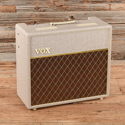 Vox AC15HW1 Hand-Wired 2-Channel 15-Watt 1x12" Guitar Combo Amps / Guitar Amps / Guitar Cabinets