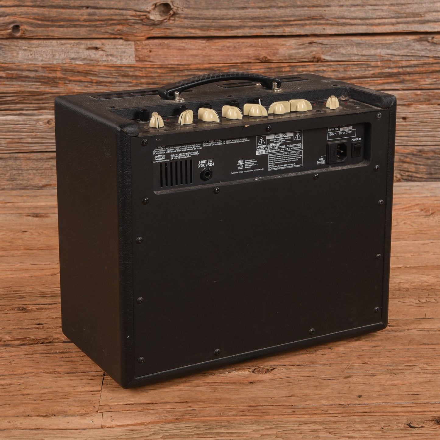 Vox Valvetronix VT20+ 30-Watt 1x8" Modeling Guitar Combo Amp Amps / Guitar Amps / Guitar Cabinets
