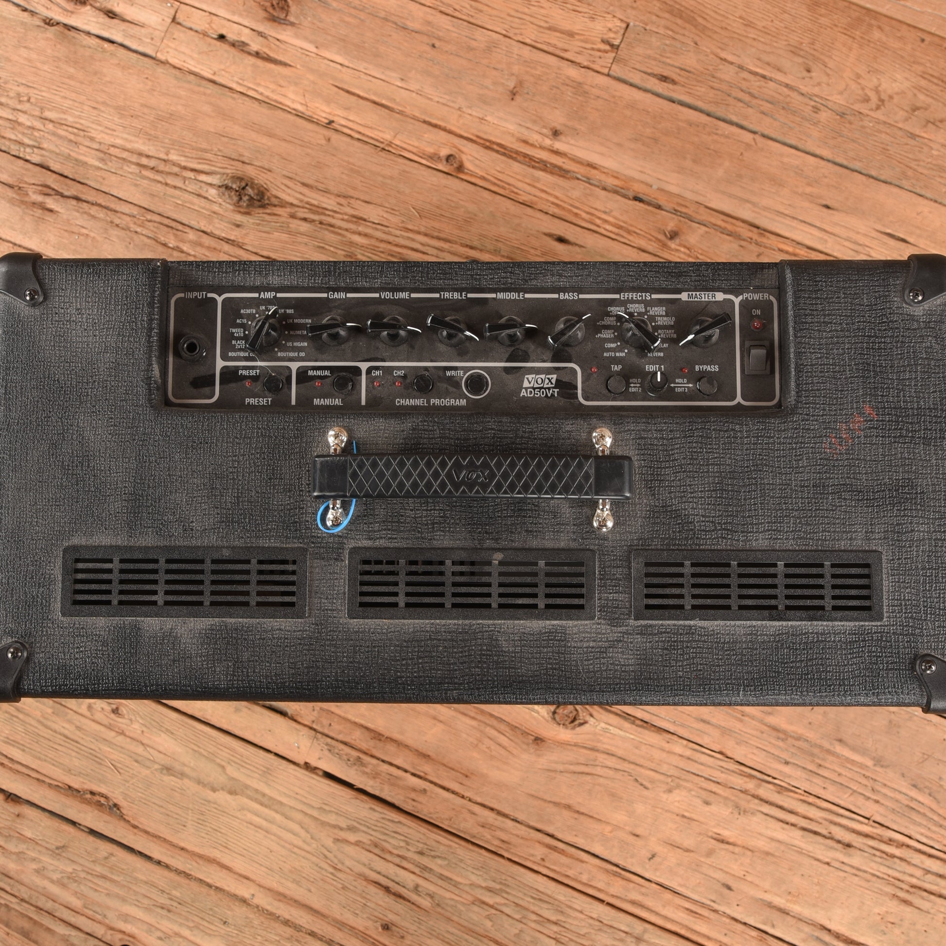 Vox Valvetronix AD50VT 50-Watt 1x12 Hybrid Guitar Combo Amps / Guitar Amps / Guitar Combos