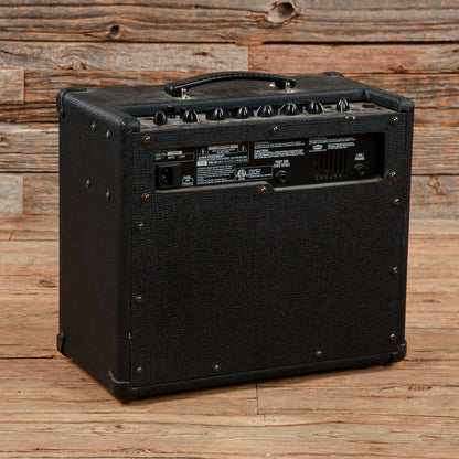 Vox DA-15 15-Watt Modeling Guitar Combo Amp Amps / Guitar Cabinets