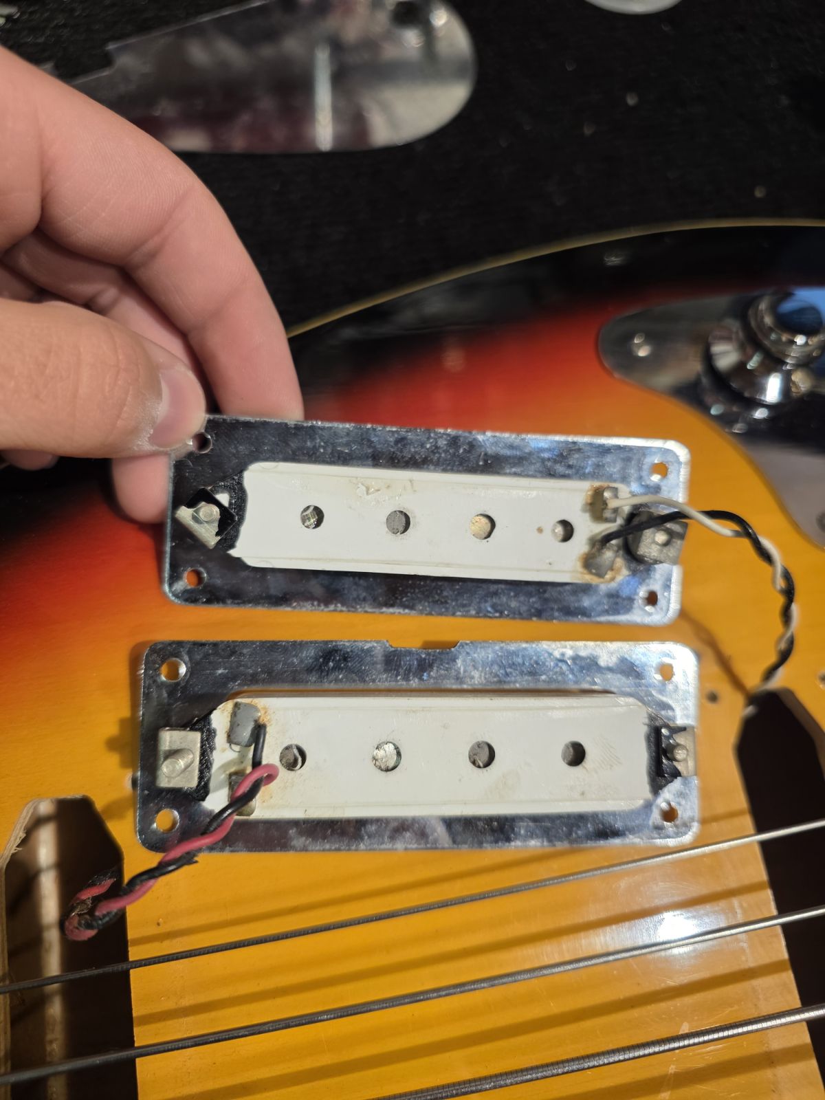 Vox Wyman Bass Sunburst 1960s Bass Guitars / 4-String