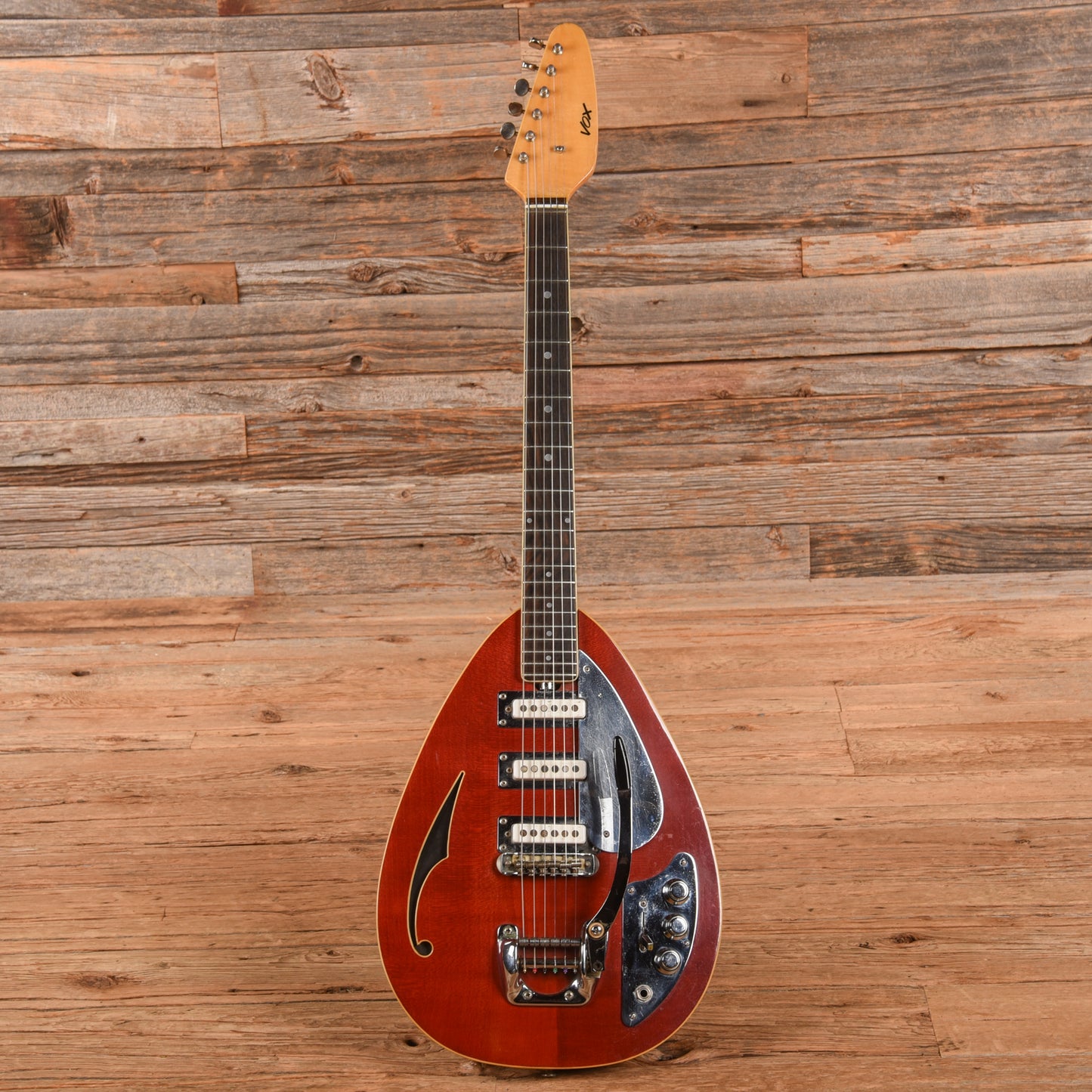 Vox Mark VI Cherry 1967 Electric Guitars / Semi-Hollow