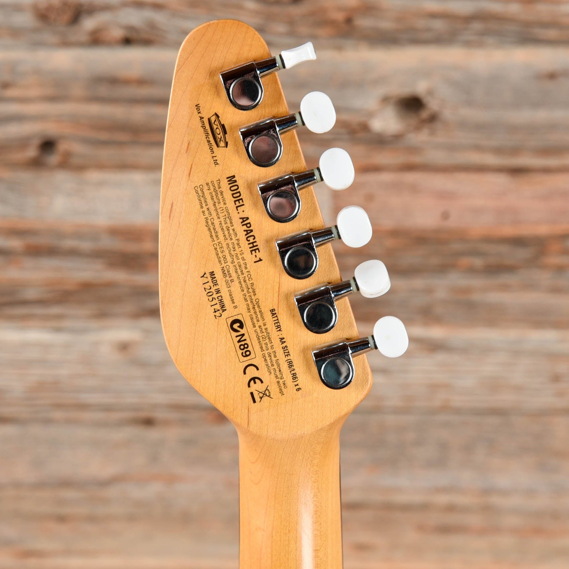 Vox Apache-1 Salmon Pink Electric Guitars / Solid Body