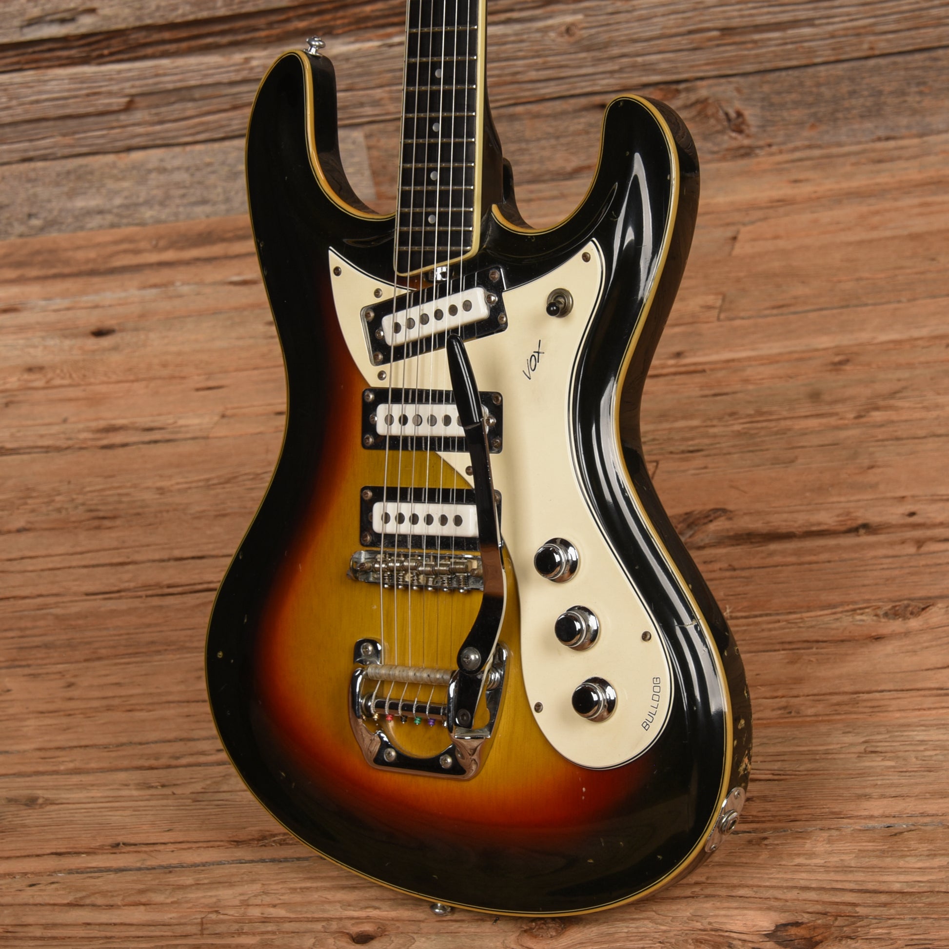 Vox Bulldog Sunburst 1966 Electric Guitars / Solid Body
