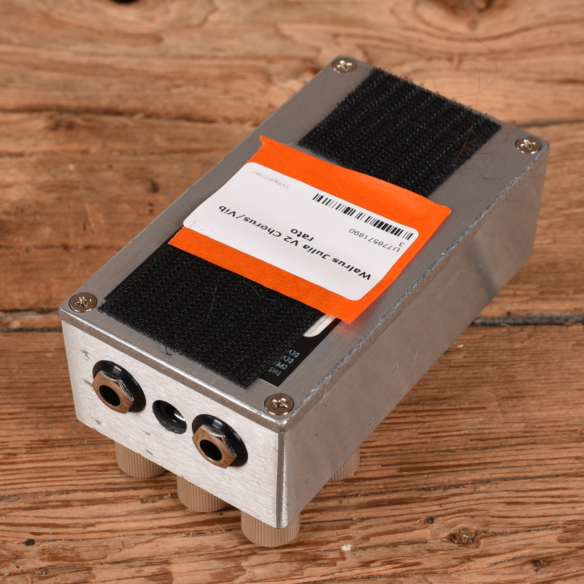 Walrus Julia V2 Chorus/Vibrato Effect Pedals