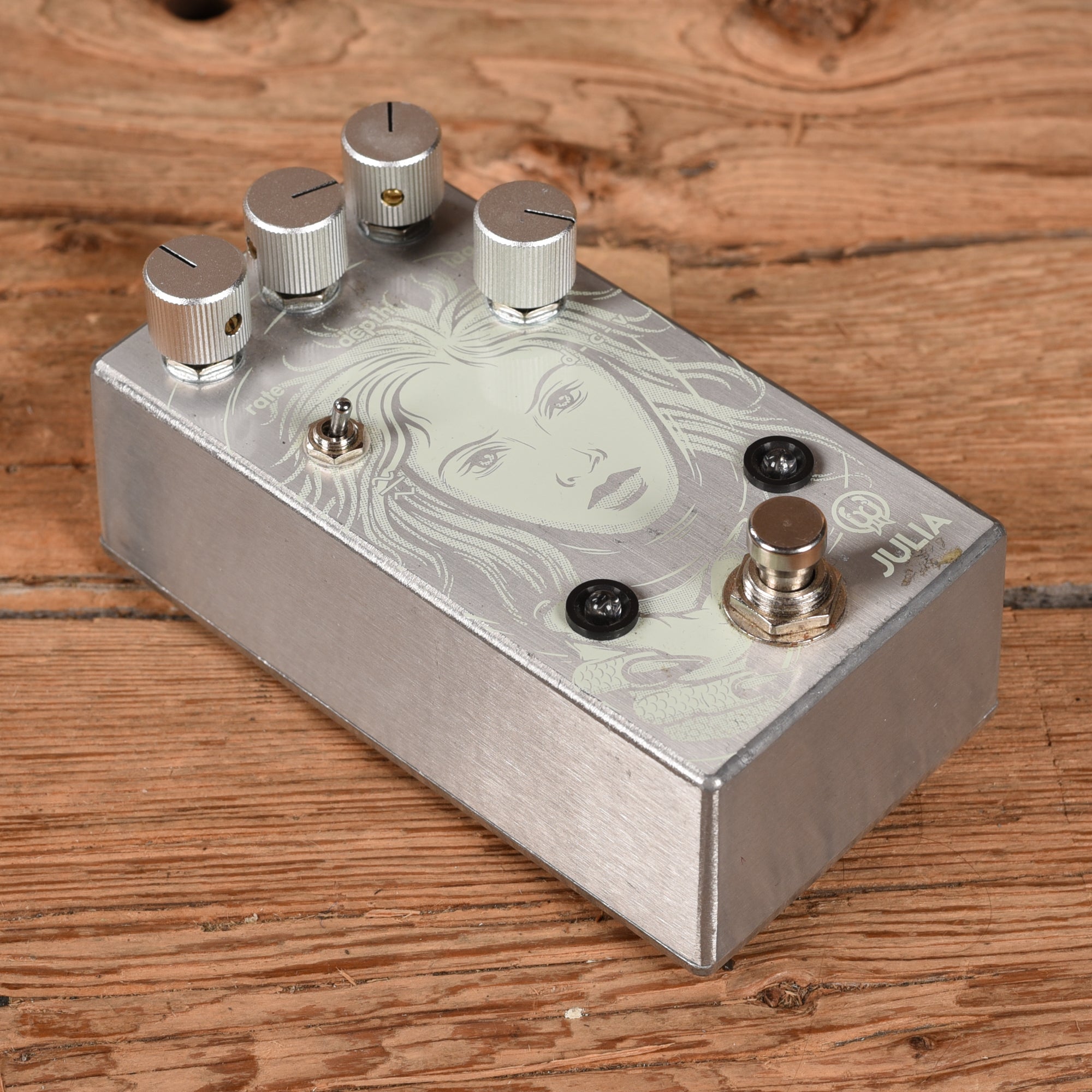 Walrus Julia V2 Chorus/Vibrato Effect Pedals