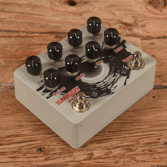 Walrus Luminary Quad Octave Generator Effect Pedals