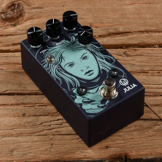 Walrus Julia Chorus / Vibrato Effects and Pedals / Chorus and Vibrato