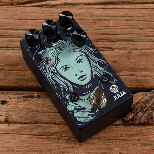 Walrus Julia V2 Effects and Pedals / Chorus and Vibrato