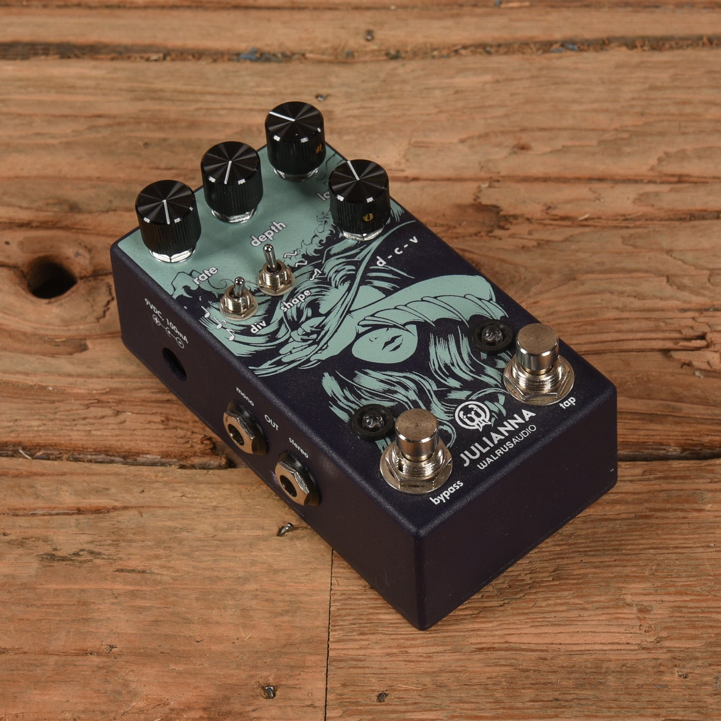 Walrus Julianna Deluxe Chorus / Vibrato Effects and Pedals / Chorus and Vibrato