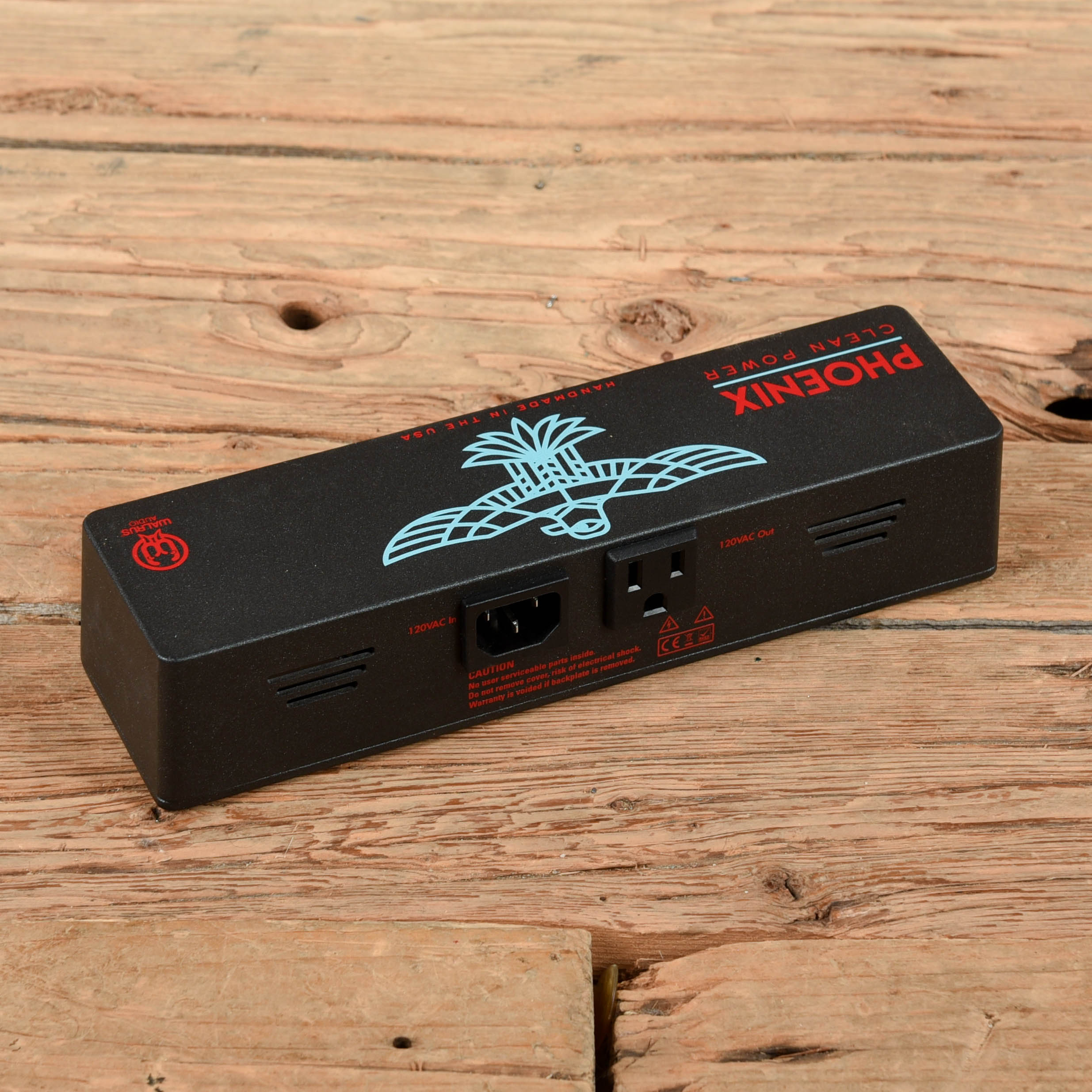 Walrus Phoenix Power Supply Effects and Pedals / Pedalboards and Power Supplies