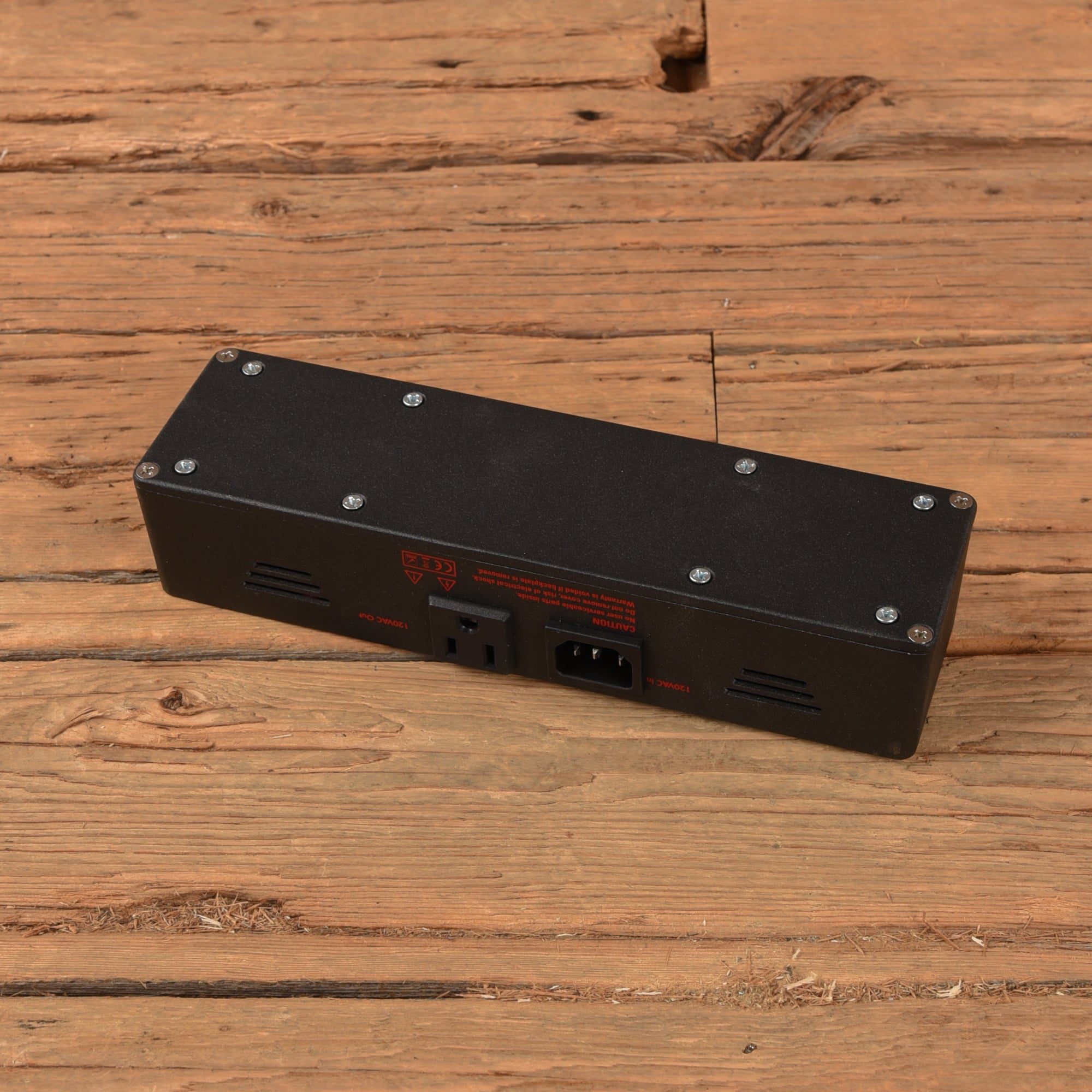 Walrus Phoenix Effects and Pedals / Pedalboards and Power Supplies