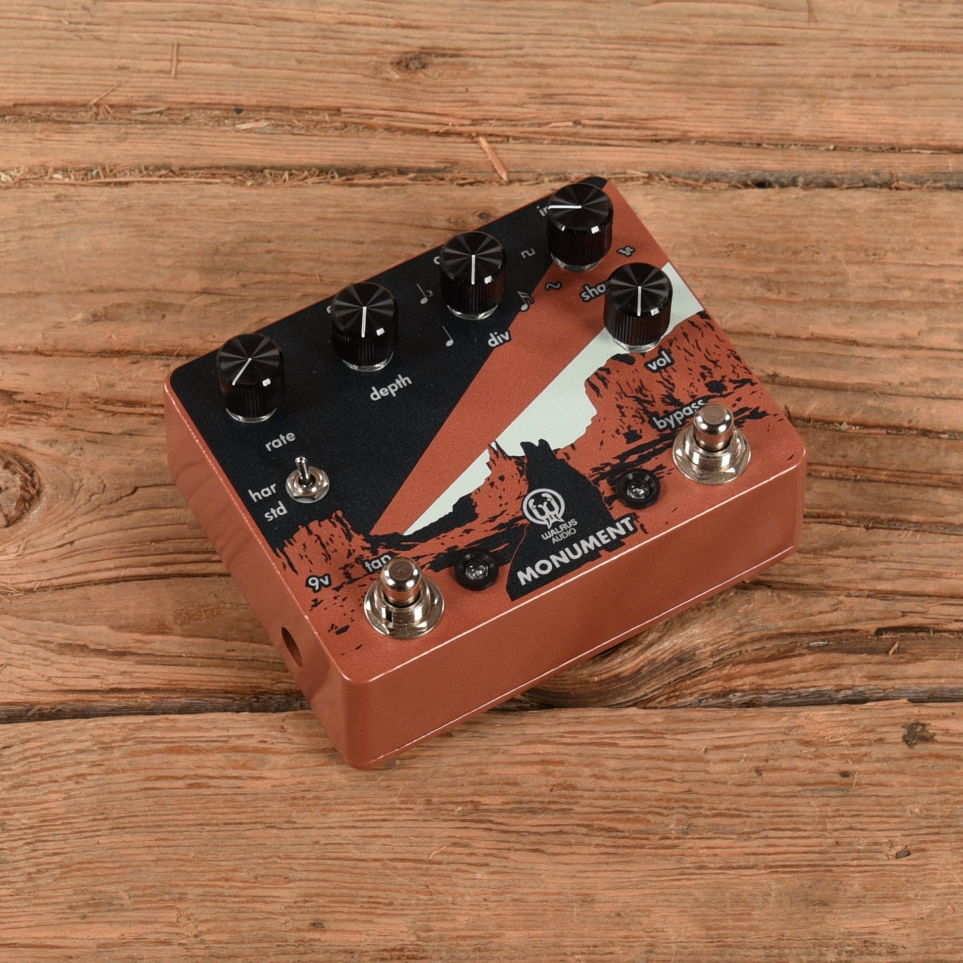 Walrus Monument Effects and Pedals / Tremolo