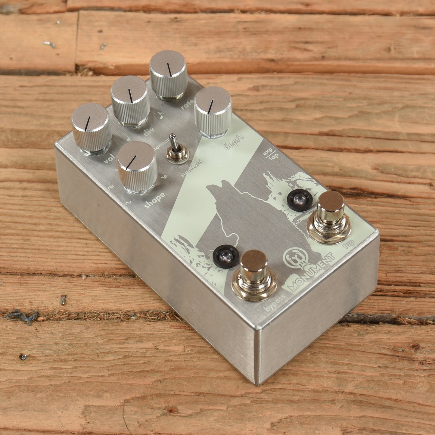 Walrus Monument V2 Platinum Effects and Pedals / Tremolo