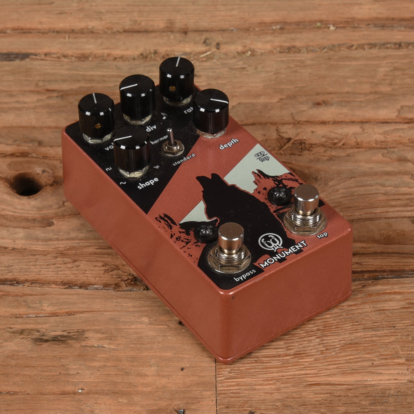 Walrus Monument V2 Effects and Pedals / Tremolo