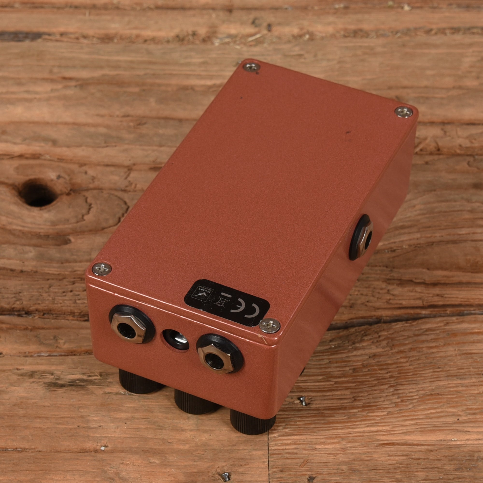 Walrus Monument V2 Effects and Pedals / Tremolo