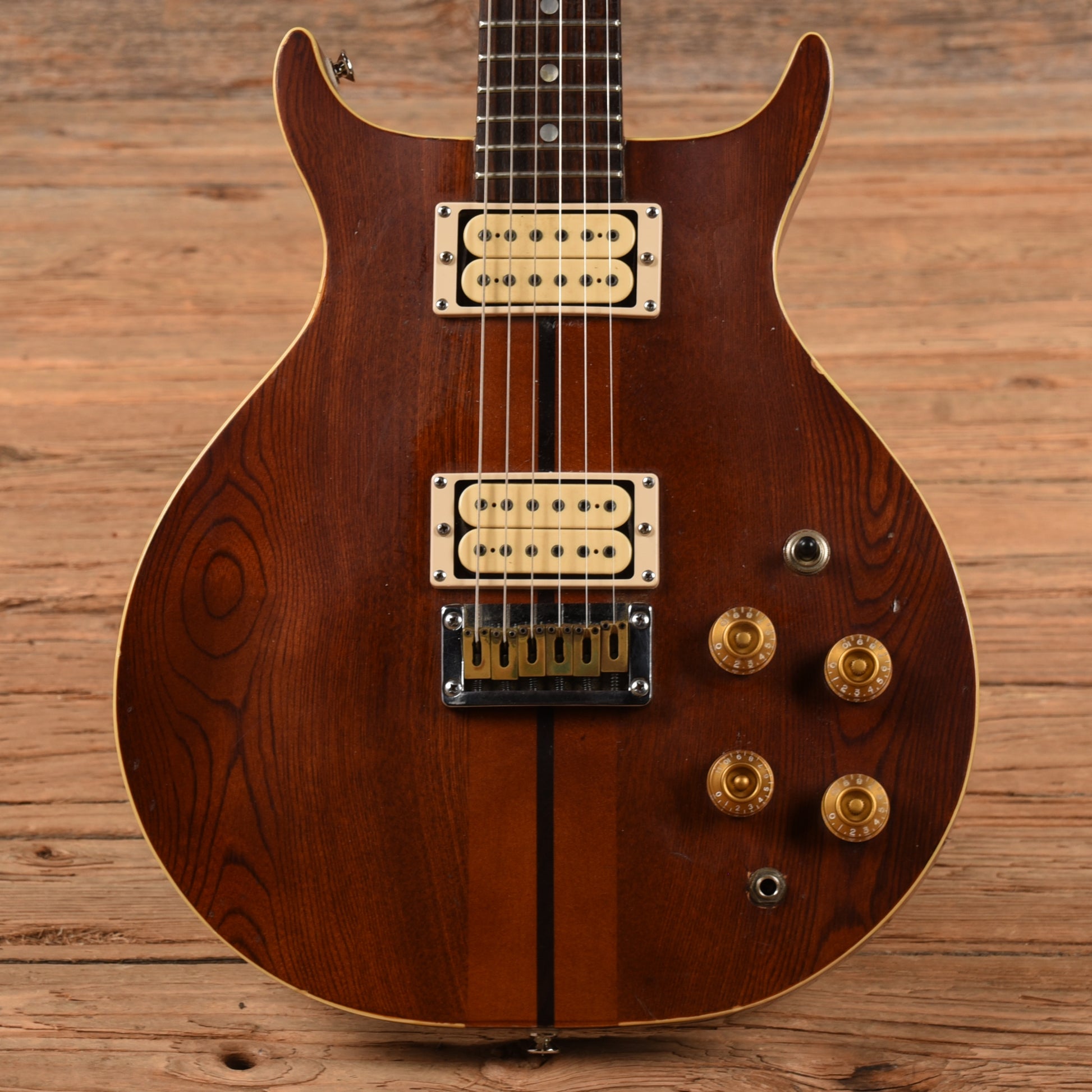 Washburn Hawk Natural 1979 Electric Guitars / Solid Body